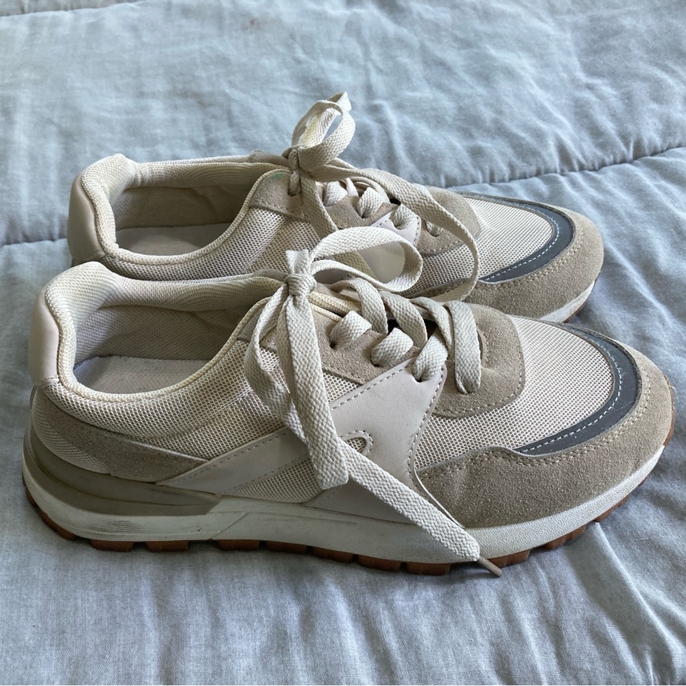 Rachel Zoe Beige and Gray Sneakers 7.5